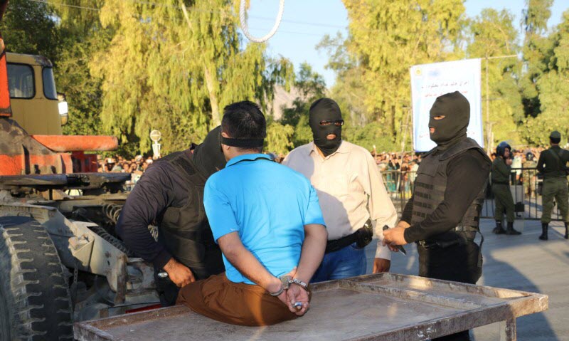 Public-execution-in-Kazerun-Iran-8
