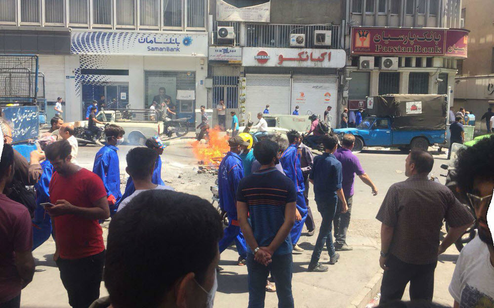 Iran-3rd Day of Strike and Uprising in Tehran