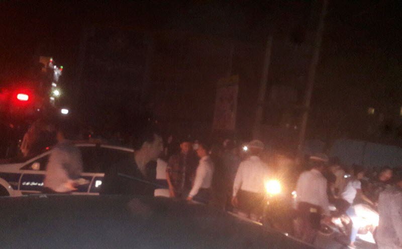 Iran: Night rallies in Tehran with slogans of Death to the Dictator
