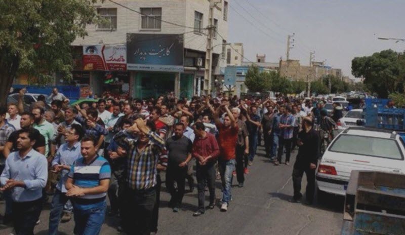 IRAN: Protests and Clashes With Mercenaries Spread to Various Cities