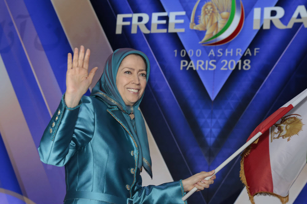 Maryam Rajavi Supports Iran Students and Educators