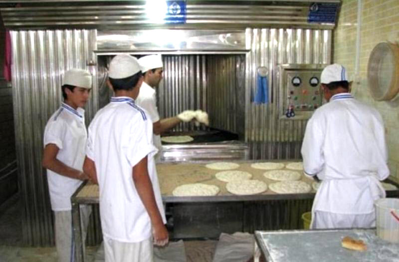 Iranian Bakers in Dezful Stage Protests Over Unpaid Wages
